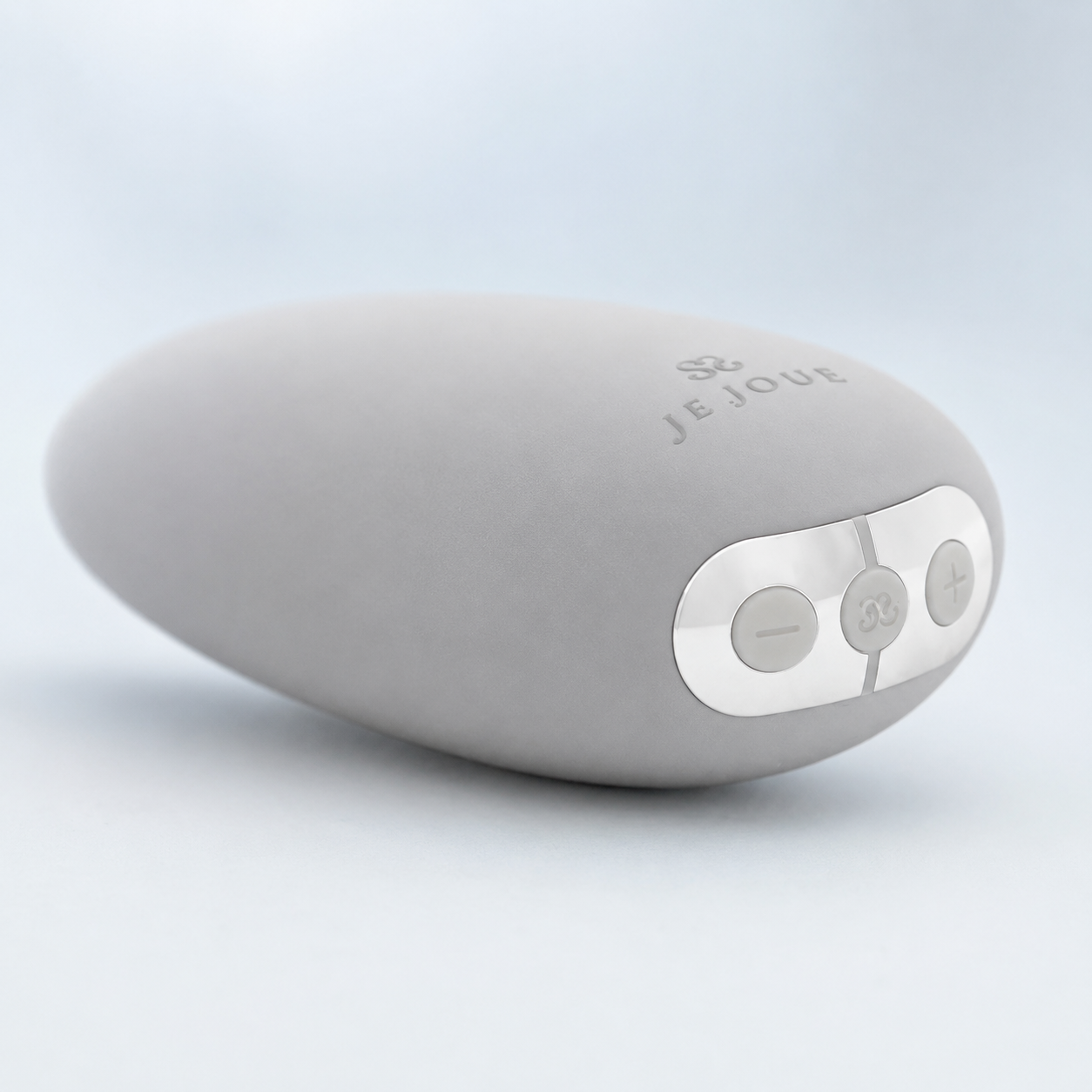 Je Joue Mimi Soft Silicone Vibrator – Palm-Sized Waterproof Clitoral Vibrator