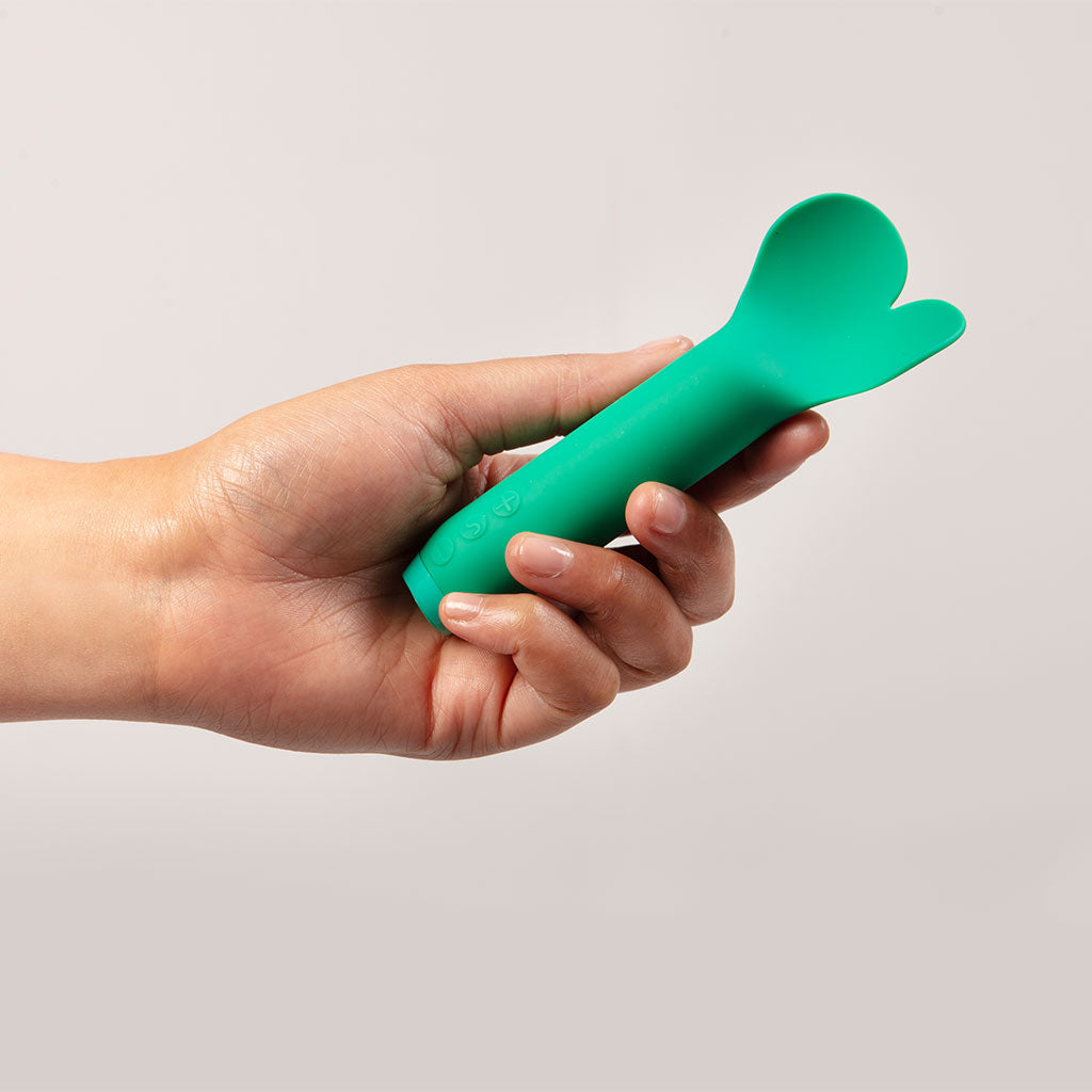 Je Joue Amour Bullet Pale Rosette – Heart-Shaped Bullet Vibrator with Fluttering Tip
