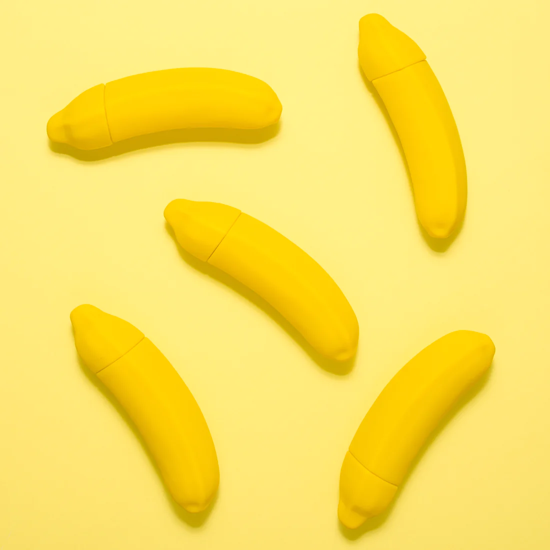 Emojibator Banana Vibrator – Waterproof Rechargeable Banana Vibrator