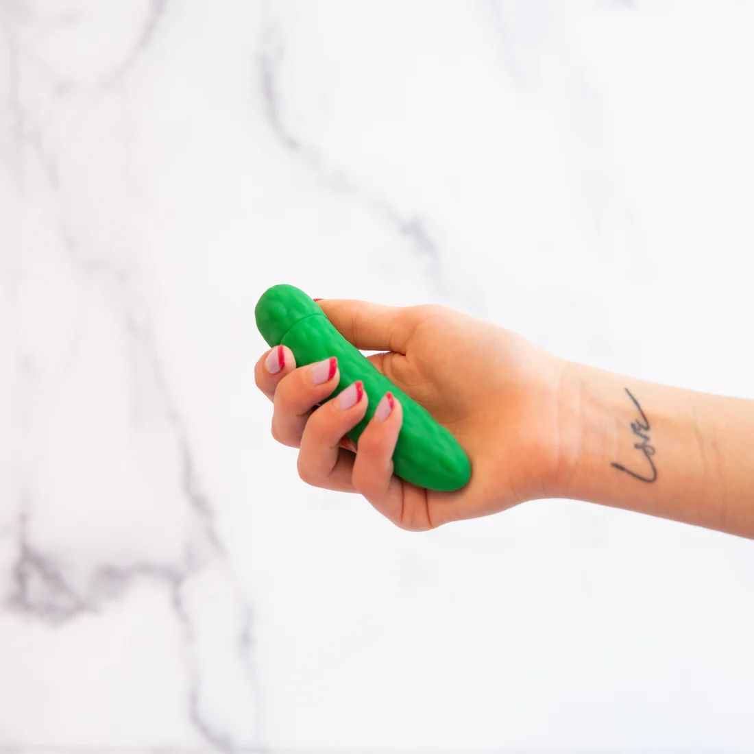 Emojibator Pickle Vibrator – Waterproof Rechargeable Pickle Vibrator