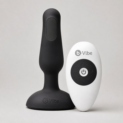 b-Vibe Novice Plug – Beginner-Friendly Remote-Controlled Anal Plug