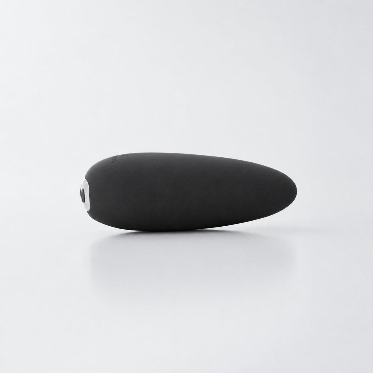 Je Joue Mimi Soft Silicone Vibrator – Palm-Sized Waterproof Clitoral Vibrator