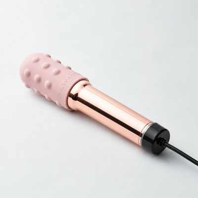 Le Wand Grand Bullet – Powerful Waterproof Rechargeable Bullet Vibrator