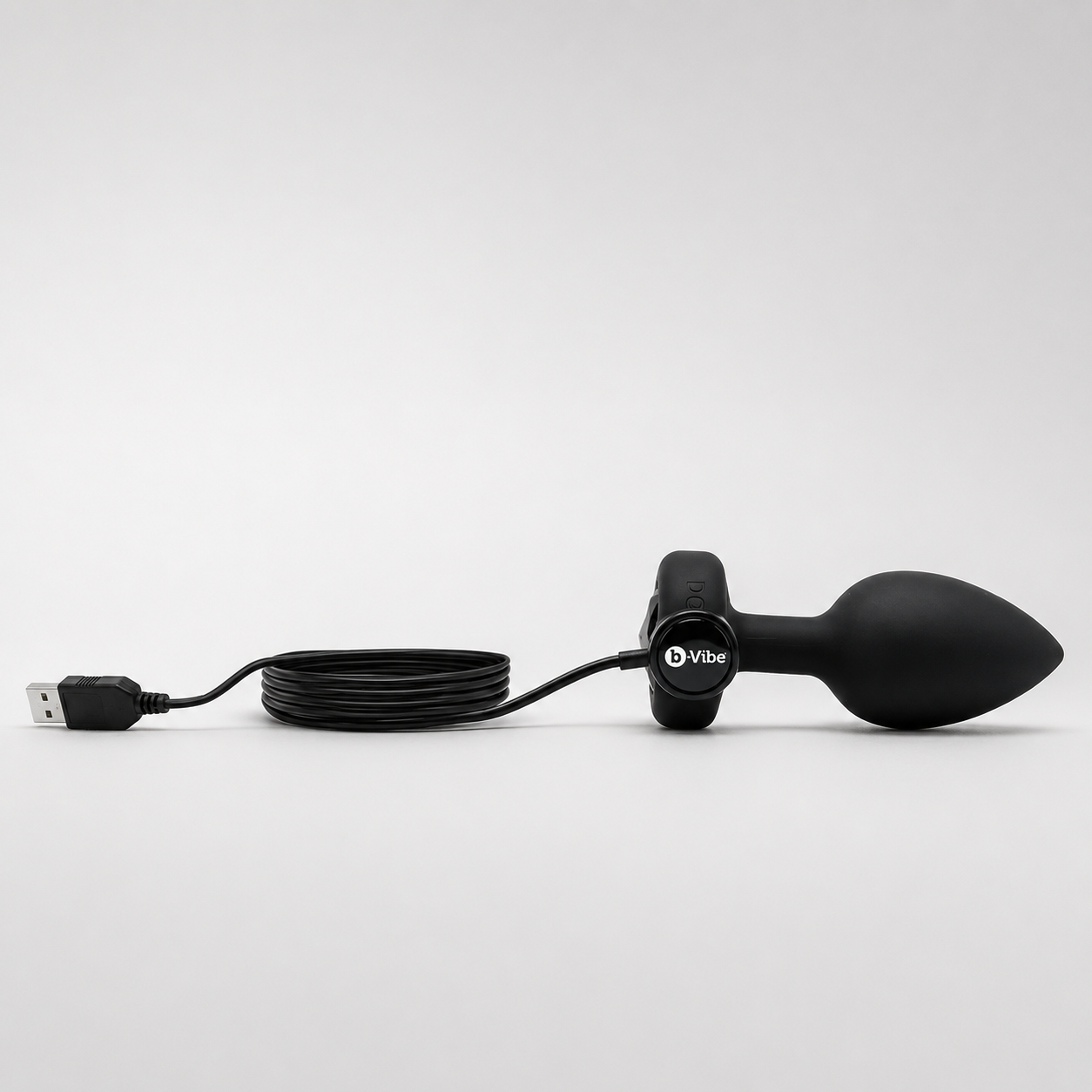 b-Vibe Vibrating Jewel Plug M/L Black – Rechargeable Silicone Anal Plug