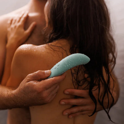 We-Vibe Melt 2 Clitoral Stimulator – App-Compatible Pleasure Air™ Stimulator