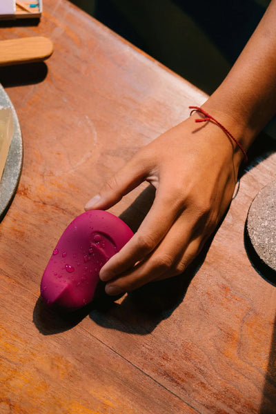 Dame Pom Soft Touch Vibrator – Waterproof Palm-Sized Vibrator for Targeted Pleasure