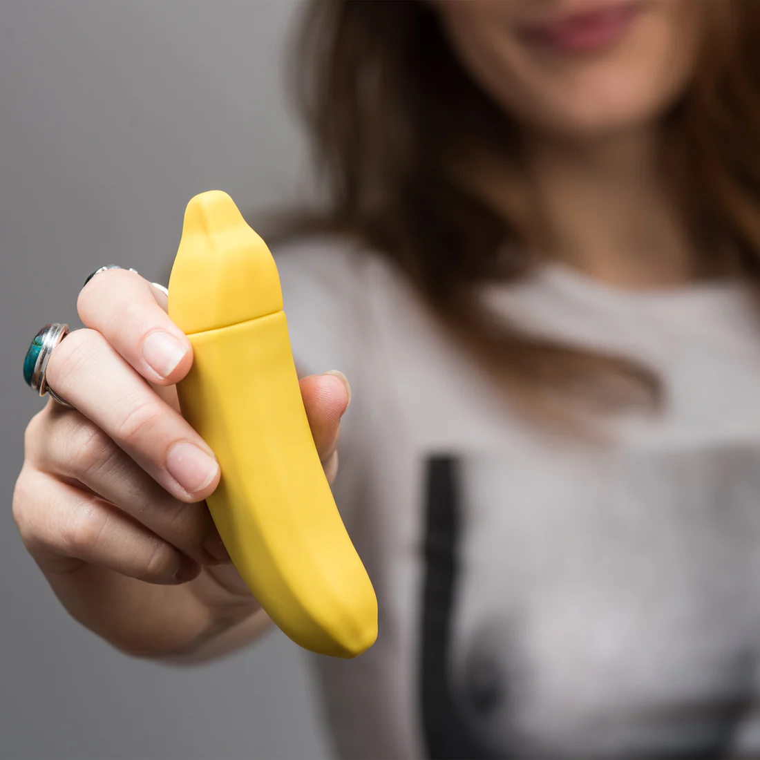 Emojibator Banana Vibrator – Waterproof Rechargeable Banana Vibrator